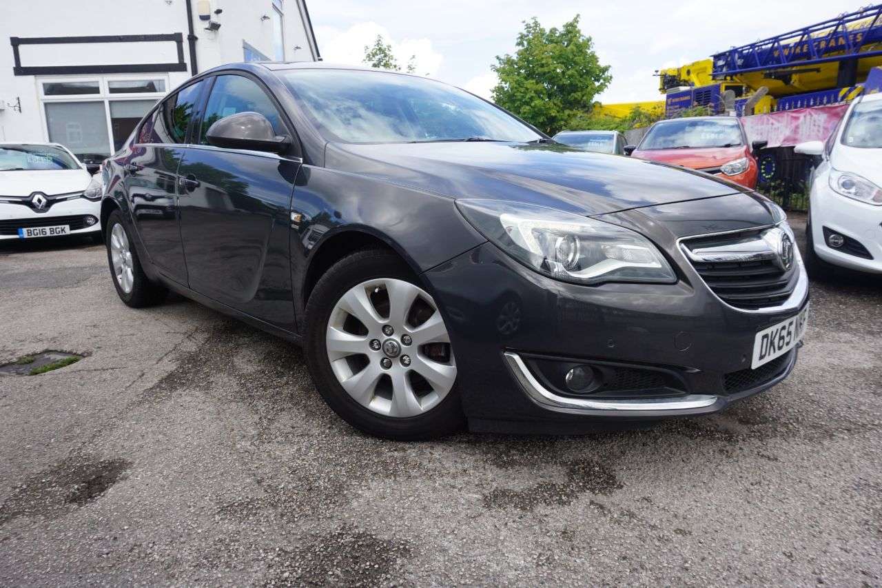 A 2015 VAUXHALL INSIGNIA 2.0 CDTi ecoFLEX SRi Hatchback 5dr Diesel Manual Euro 5 (s/s) (140 ps) 6 Sp A 2015 VAUXHALL INSIGNIA 2.0 CDTi ecoFLEX SRi Hatchback 5dr Diesel Manual Euro 5 (s/s) (140 ps) 6 Sp