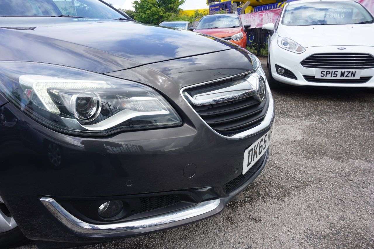 A 2015 VAUXHALL INSIGNIA 2.0 CDTi ecoFLEX SRi Hatchback 5dr Diesel Manual Euro 5 (s/s) (140 ps) 6 Sp A 2015 VAUXHALL INSIGNIA 2.0 CDTi ecoFLEX SRi Hatchback 5dr Diesel Manual Euro 5 (s/s) (140 ps) 6 Sp