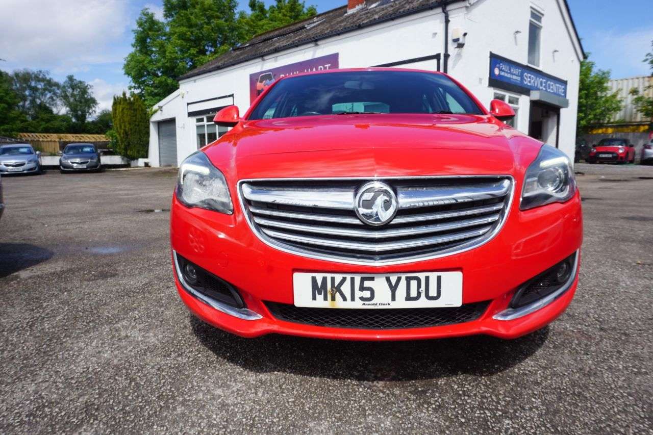 A 2015 VAUXHALL INSIGNIA 2.0 CDTi ecoFLEX SRi VX Line Nav Hatchback 5dr Diesel Manual Euro 5 (s/s) ( A 2015 VAUXHALL INSIGNIA 2.0 CDTi ecoFLEX SRi VX Line Nav Hatchback 5dr Diesel Manual Euro 5 (s/s) (