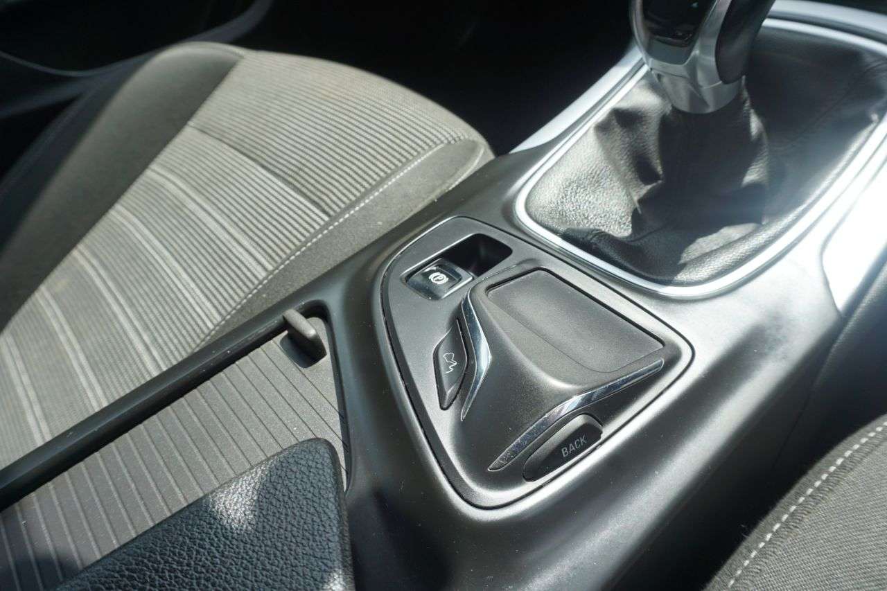 2015 VAUXHALL INSIGNIA 2015 VAUXHALL INSIGNIA