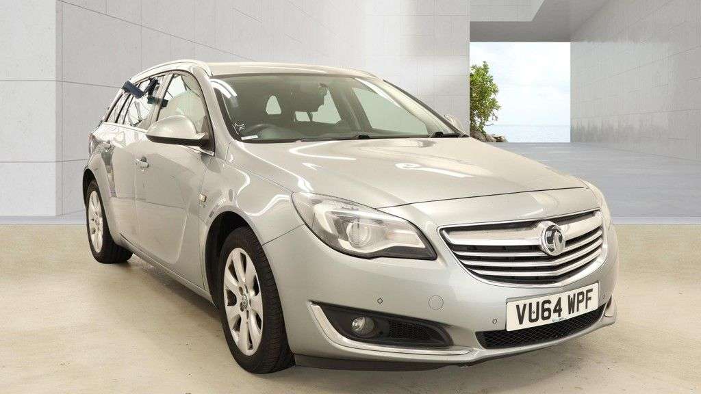 A 2014 VAUXHALL INSIGNIA 2.0 CDTi ecoFLEX SRi Nav Sports Tourer 5dr Diesel Manual Euro 5 (s/s) (140 A 2014 VAUXHALL INSIGNIA 2.0 CDTi ecoFLEX SRi Nav Sports Tourer 5dr Diesel Manual Euro 5 (s/s) (140
