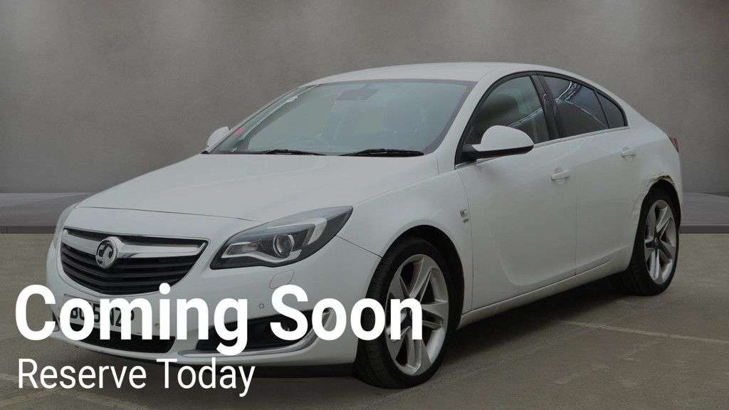 A 2015 VAUXHALL INSIGNIA 2.0 CDTi ecoFLEX SRi Nav Hatchback 5dr Diesel Manual Euro 5 (s/s) (140 ps) A 2015 VAUXHALL INSIGNIA 2.0 CDTi ecoFLEX SRi Nav Hatchback 5dr Diesel Manual Euro 5 (s/s) (140 ps)