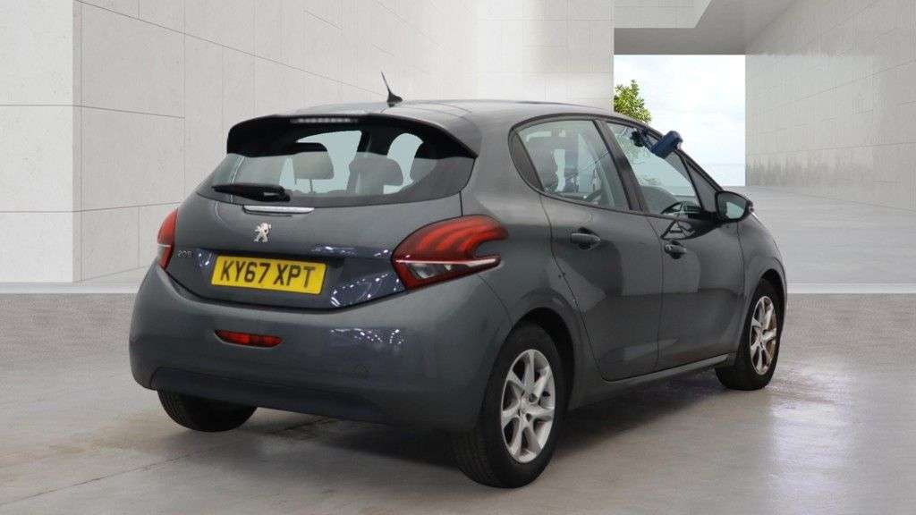 2017 PEUGEOT 208 2017 PEUGEOT 208