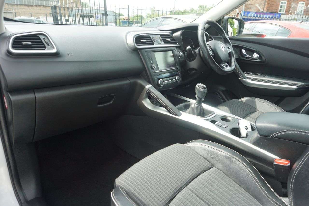 2016 RENAULT KADJAR 2016 RENAULT KADJAR