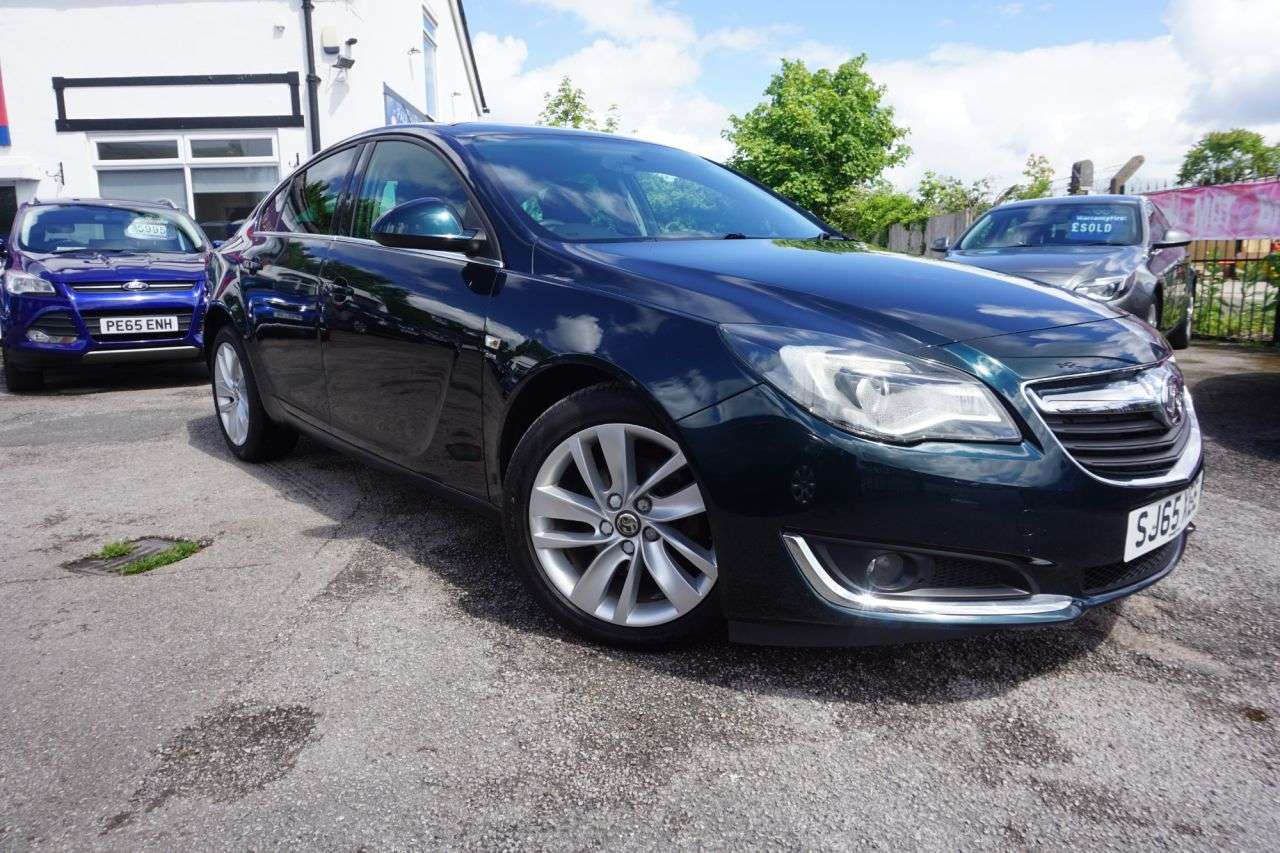 A 2015 VAUXHALL INSIGNIA 2.0 CDTi ecoFLEX SRi Hatchback 5dr Diesel Manual Euro 5 (s/s) (140 ps) 6 Sp A 2015 VAUXHALL INSIGNIA 2.0 CDTi ecoFLEX SRi Hatchback 5dr Diesel Manual Euro 5 (s/s) (140 ps) 6 Sp