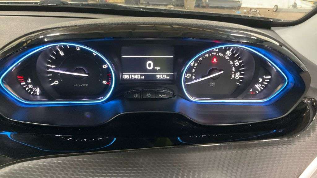 2016 PEUGEOT 2008 2016 PEUGEOT 2008