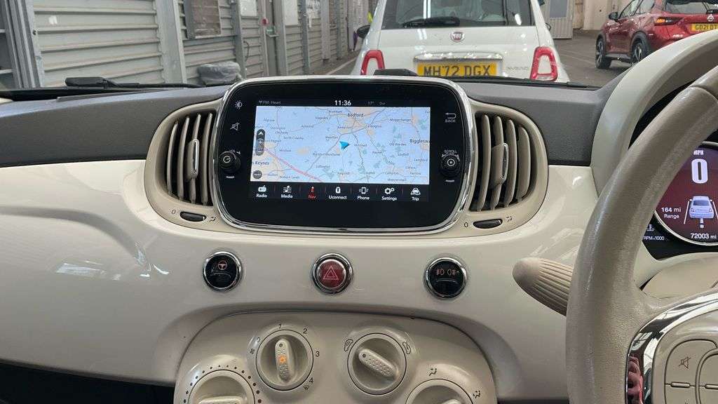 A 2016 FIAT 500 1.2 Lounge Hatchback 3dr Petrol Manual Euro 6 (s/s) (69 bhp) Sat/Nav, Air C A 2016 FIAT 500 1.2 Lounge Hatchback 3dr Petrol Manual Euro 6 (s/s) (69 bhp) Sat/Nav, Air C