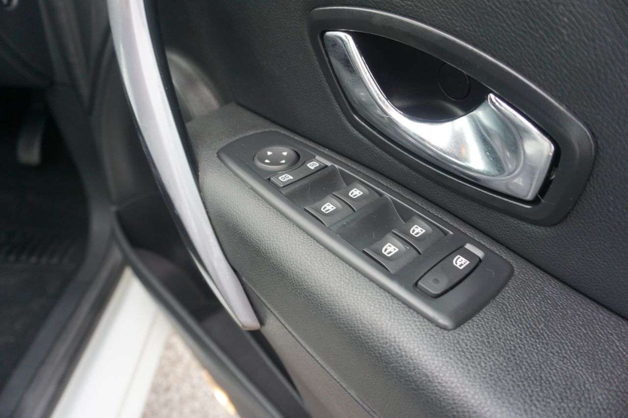 2016 RENAULT MEGANE 2016 RENAULT MEGANE