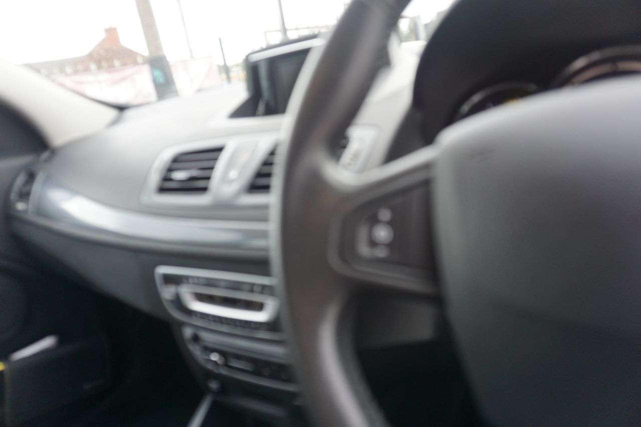 2016 RENAULT MEGANE 2016 RENAULT MEGANE