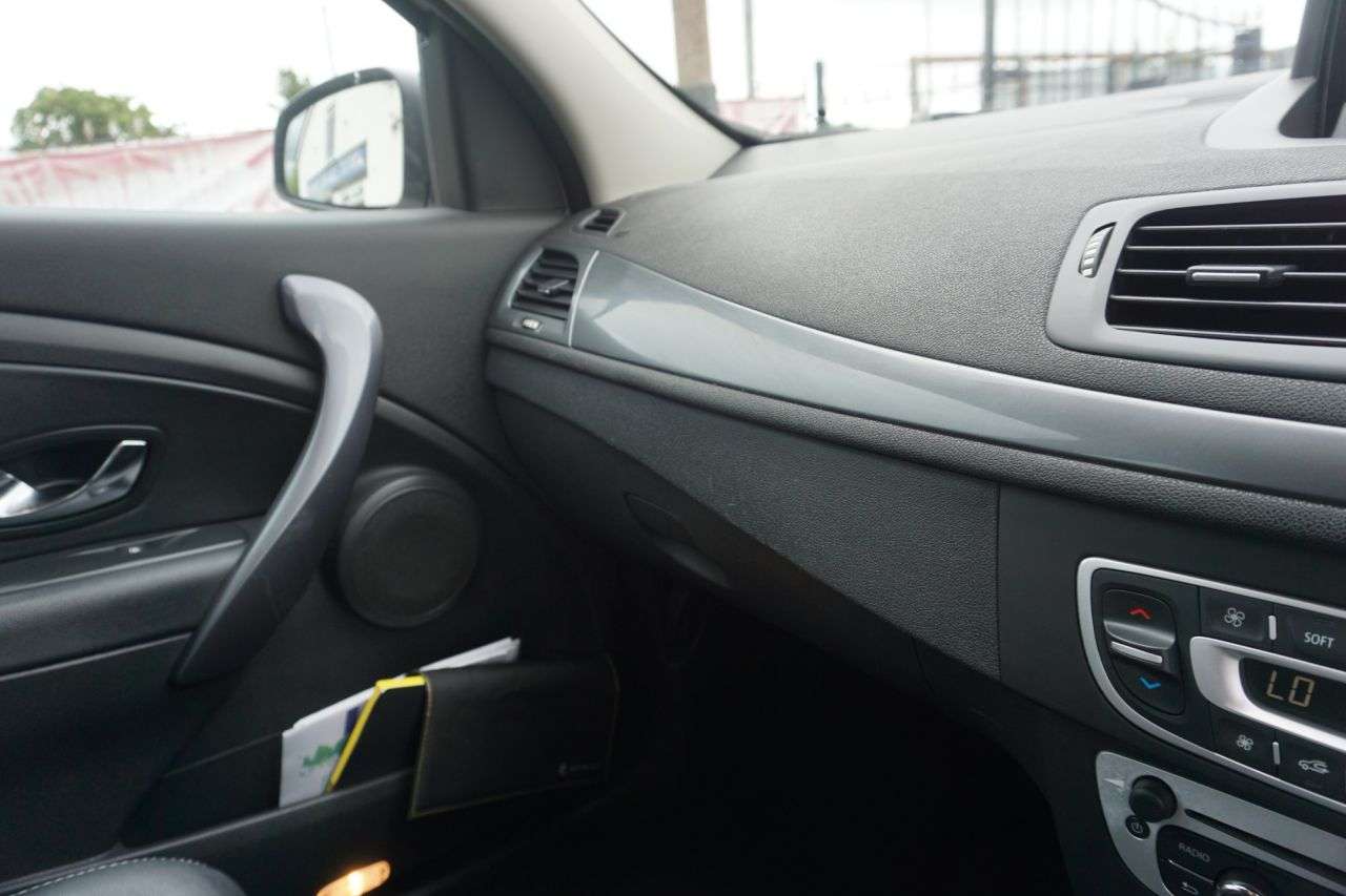2016 RENAULT MEGANE 2016 RENAULT MEGANE