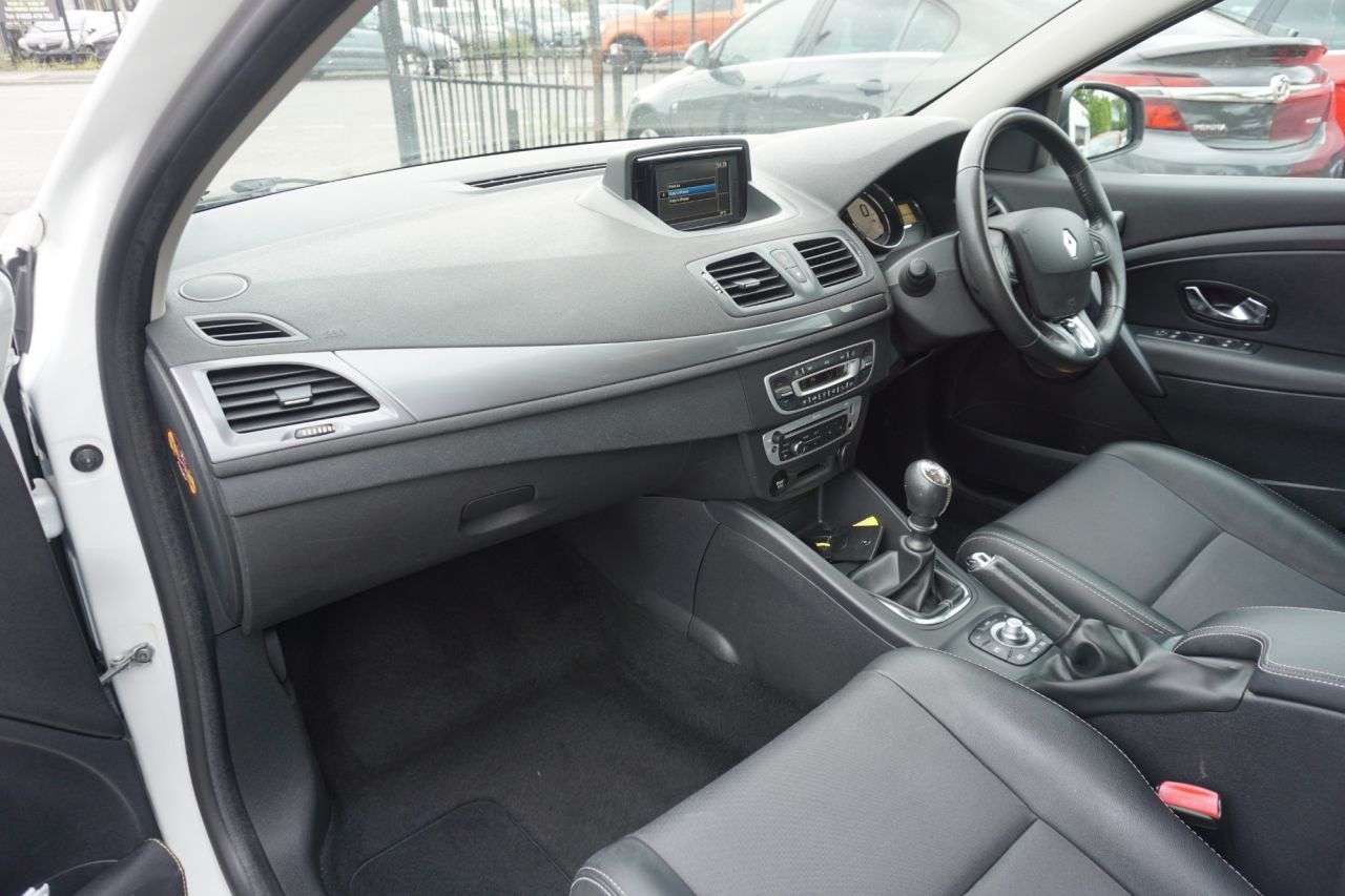 2016 RENAULT MEGANE 2016 RENAULT MEGANE