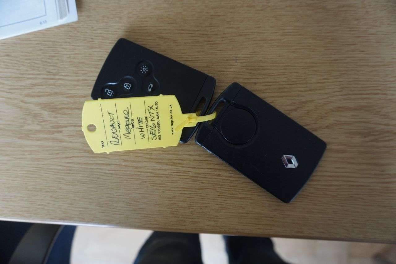 2016 RENAULT MEGANE 2016 RENAULT MEGANE