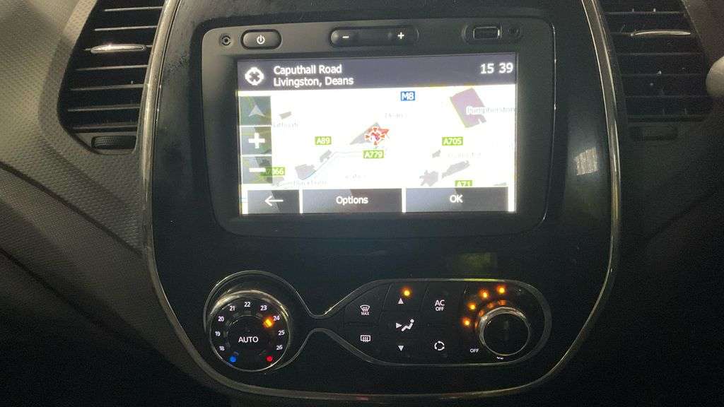 A 2015 RENAULT CAPTUR 1.5 dCi ENERGY Dynamique S MediaNav SUV 5dr Diesel Manual Euro 5 (s/s) (90 A 2015 RENAULT CAPTUR 1.5 dCi ENERGY Dynamique S MediaNav SUV 5dr Diesel Manual Euro 5 (s/s) (90