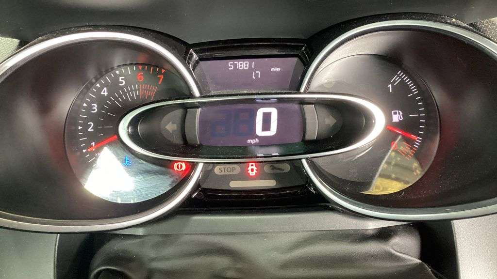 2017 RENAULT CLIO 2017 RENAULT CLIO