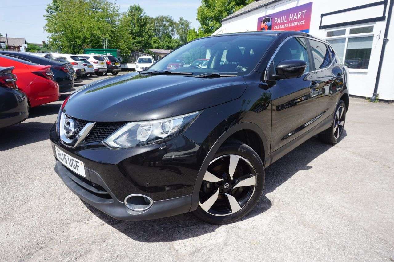 A 2015 NISSAN QASHQAI 1.5 dCi n-tec SUV 5dr Diesel Manual 2WD Euro 5 (s/s) (110 ps) Air Condition A 2015 NISSAN QASHQAI 1.5 dCi n-tec SUV 5dr Diesel Manual 2WD Euro 5 (s/s) (110 ps) Air Condition