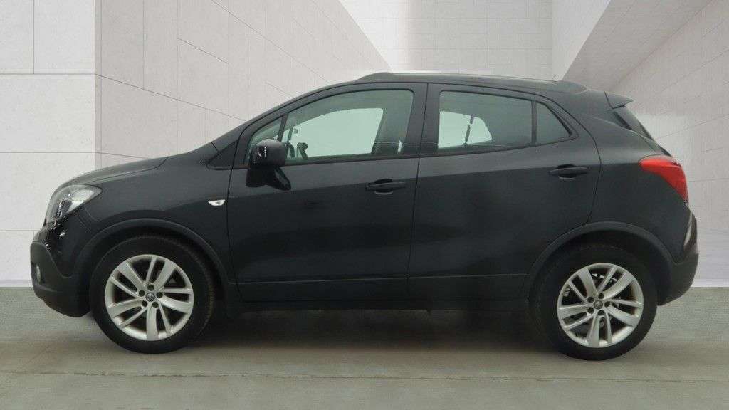 A 2015 VAUXHALL MOKKA 1.6i Exclusiv SUV 5dr Petrol Manual 2WD Euro 6 (s/s) (115 ps) A 2015 VAUXHALL MOKKA 1.6i Exclusiv SUV 5dr Petrol Manual 2WD Euro 6 (s/s) (115 ps)