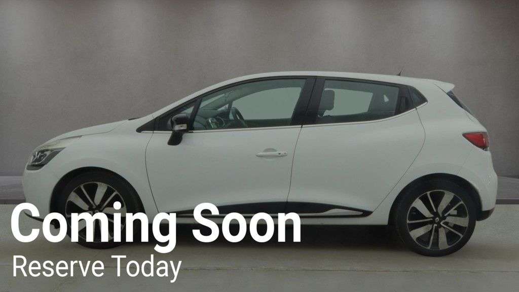 A 2015 RENAULT CLIO 1.5 dCi Dynamique S MediaNav Hatchback 5dr Diesel Manual Euro 5 (s/s) (90 p A 2015 RENAULT CLIO 1.5 dCi Dynamique S MediaNav Hatchback 5dr Diesel Manual Euro 5 (s/s) (90 p