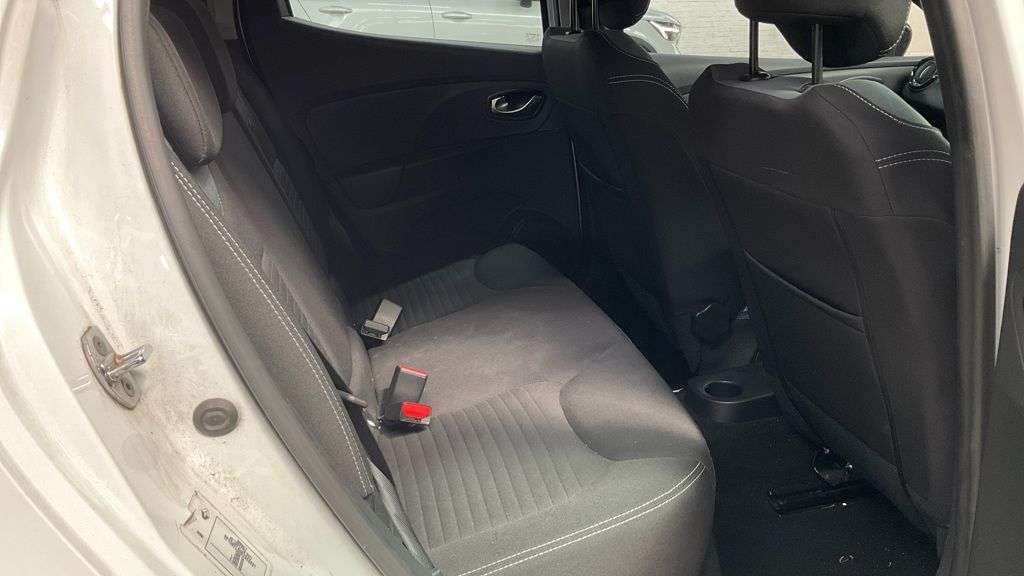 2015 RENAULT CLIO 2015 RENAULT CLIO