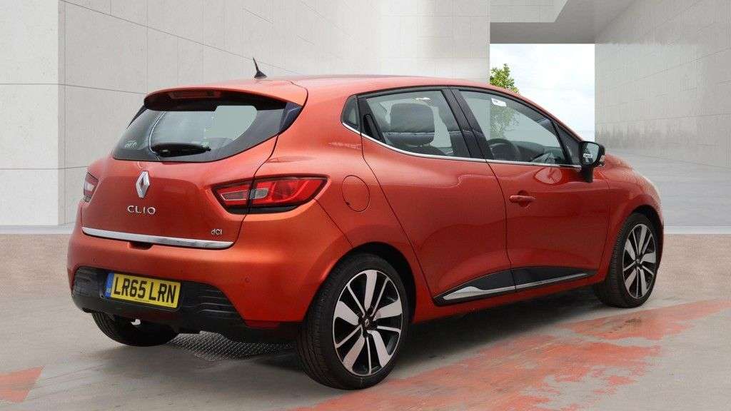 2015 RENAULT CLIO 2015 RENAULT CLIO