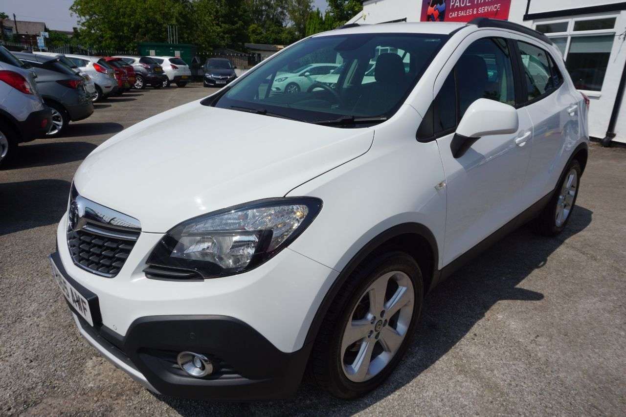 A 2015 VAUXHALL MOKKA 1.6i Exclusiv SUV 5dr Petrol Manual 2WD Euro 6 (s/s) (115 ps) A 2015 VAUXHALL MOKKA 1.6i Exclusiv SUV 5dr Petrol Manual 2WD Euro 6 (s/s) (115 ps)