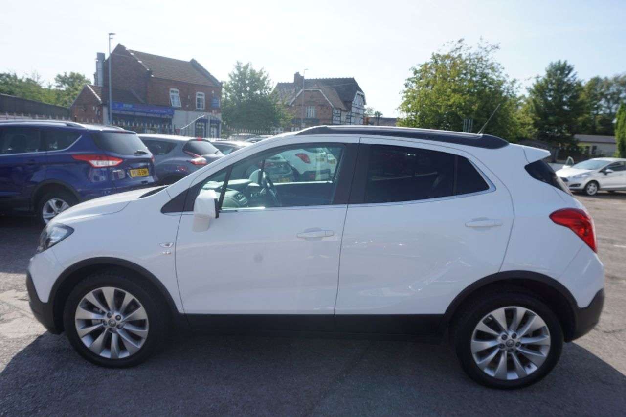 A 2015 VAUXHALL MOKKA 1.6i SE SUV 5dr Petrol Manual 2WD Euro 6 (s/s) (115 ps) A 2015 VAUXHALL MOKKA 1.6i SE SUV 5dr Petrol Manual 2WD Euro 6 (s/s) (115 ps)