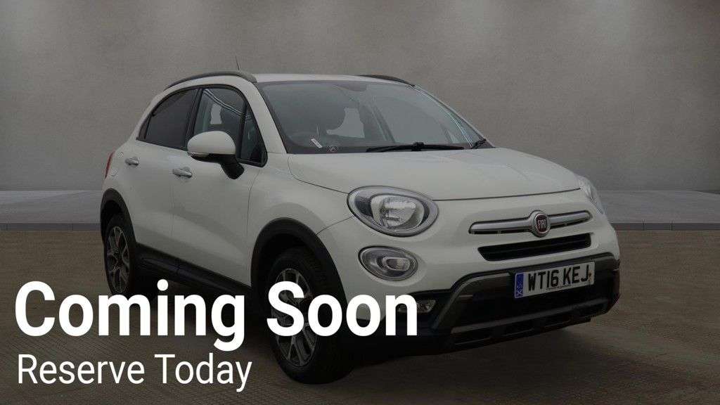 A 2016 FIAT 500X 1.6 MultiJetII Cross SUV 5dr Diesel Manual Euro 6 (s/s) (120 ps) A 2016 FIAT 500X 1.6 MultiJetII Cross SUV 5dr Diesel Manual Euro 6 (s/s) (120 ps)
