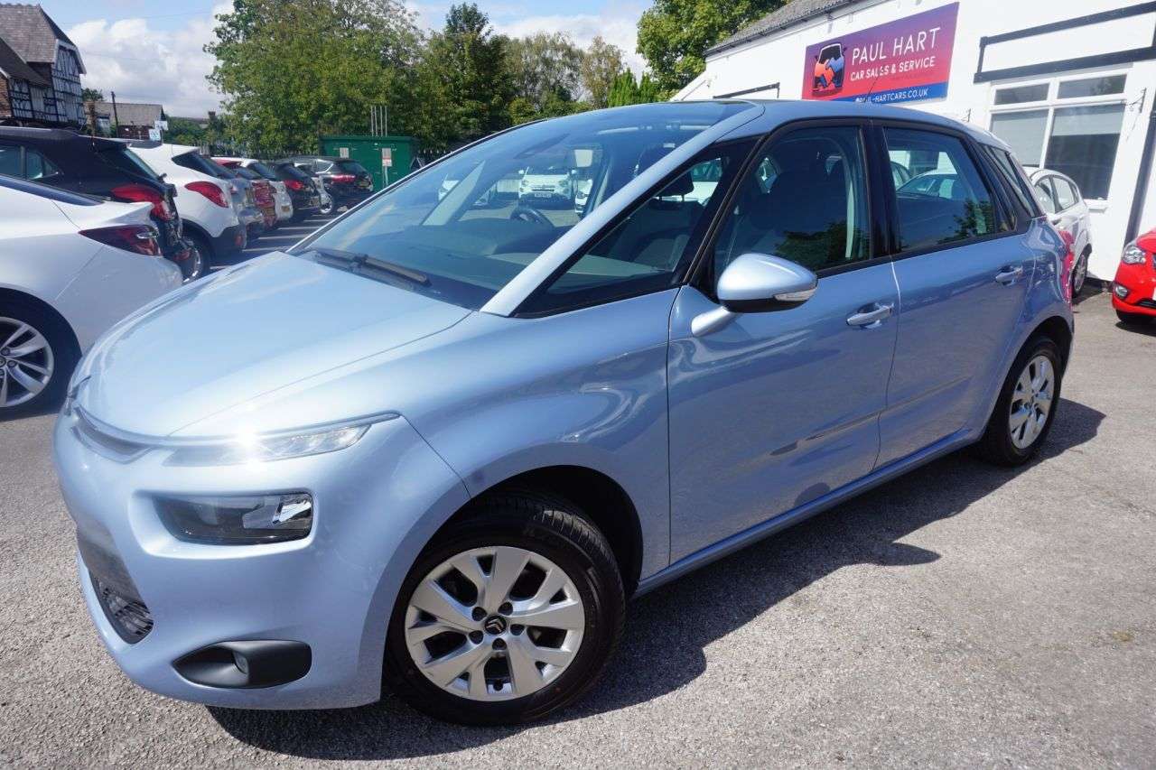 A 2015 CITROEN C4 PICASSO 1.6 BlueHDi VTR+ MPV 5dr Diesel Manual Euro 6 (s/s) (100 ps) A 2015 CITROEN C4 PICASSO 1.6 BlueHDi VTR+ MPV 5dr Diesel Manual Euro 6 (s/s) (100 ps)
