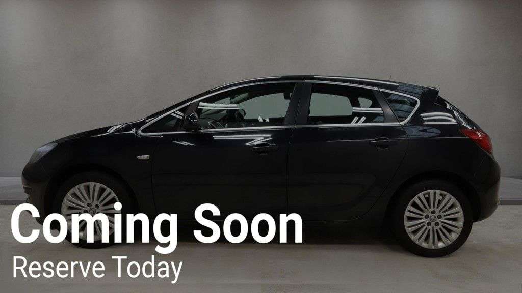 A 2015 VAUXHALL ASTRA 1.6i Excite Hatchback 5dr Petrol Manual Euro 6 (115 ps) A 2015 VAUXHALL ASTRA 1.6i Excite Hatchback 5dr Petrol Manual Euro 6 (115 ps)