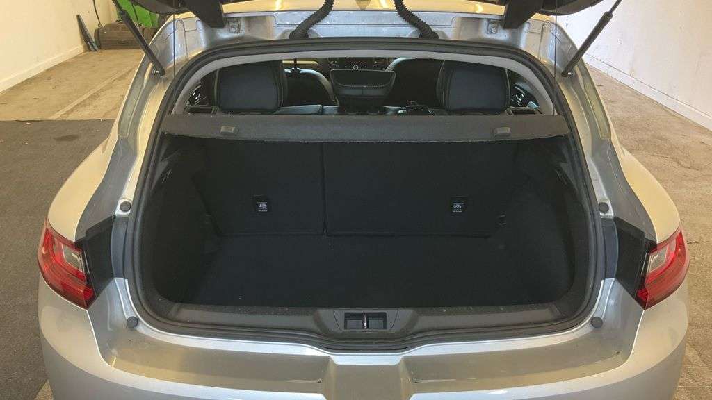 2017 RENAULT MEGANE 2017 RENAULT MEGANE