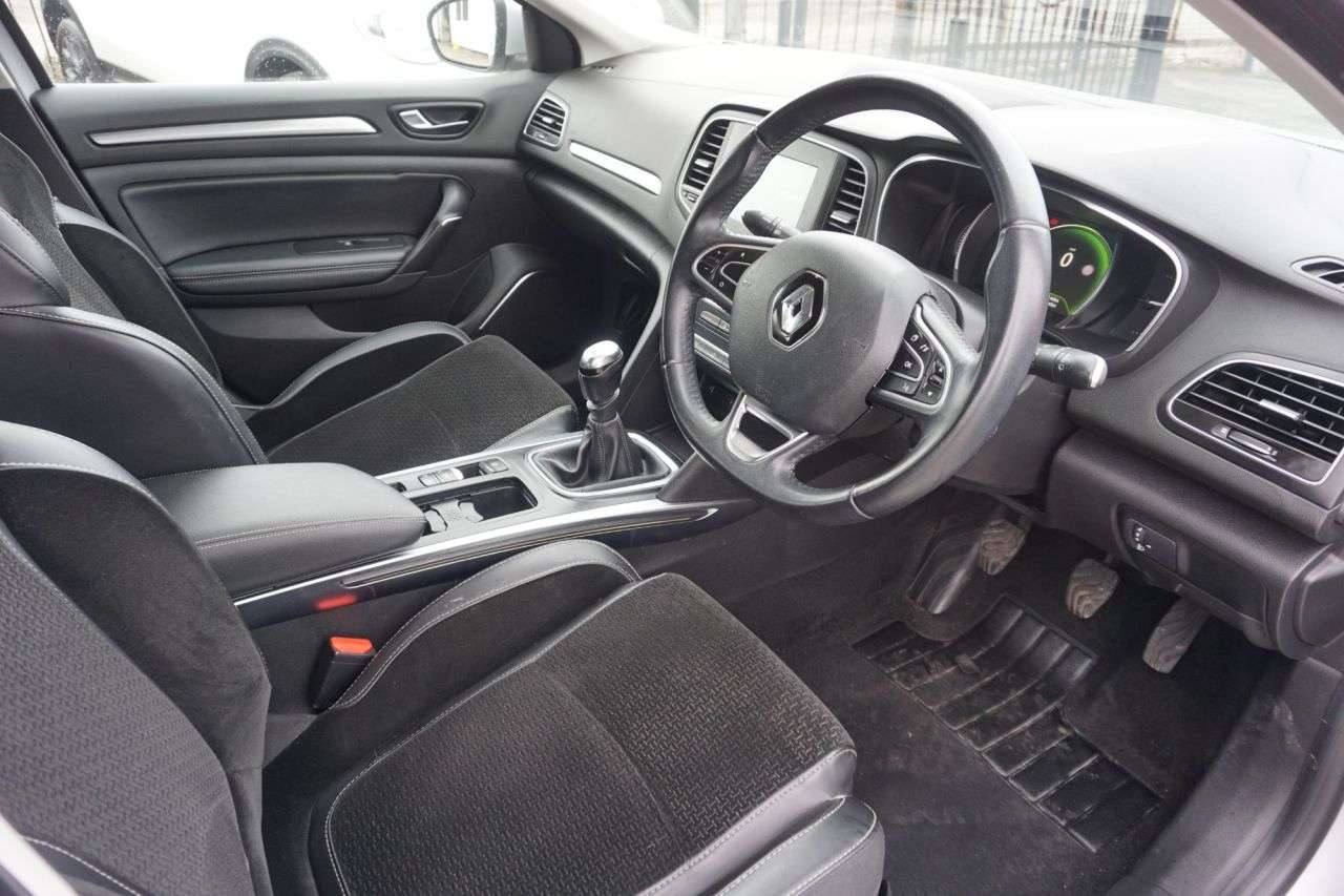 2017 RENAULT MEGANE 2017 RENAULT MEGANE