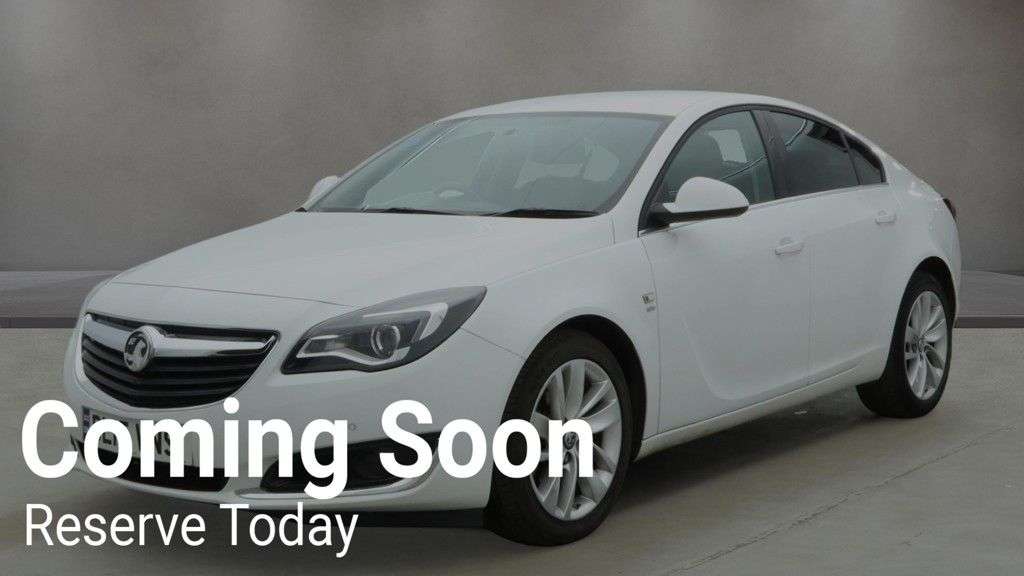 A 2015 VAUXHALL INSIGNIA 2.0 CDTi ecoFLEX SRi Nav Hatchback 5dr Diesel Manual Euro 5 (s/s) (140 ps) A 2015 VAUXHALL INSIGNIA 2.0 CDTi ecoFLEX SRi Nav Hatchback 5dr Diesel Manual Euro 5 (s/s) (140 ps)