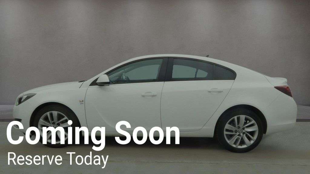 A 2015 VAUXHALL INSIGNIA 2.0 CDTi ecoFLEX SRi Nav Hatchback 5dr Diesel Manual Euro 5 (s/s) (140 ps) A 2015 VAUXHALL INSIGNIA 2.0 CDTi ecoFLEX SRi Nav Hatchback 5dr Diesel Manual Euro 5 (s/s) (140 ps)