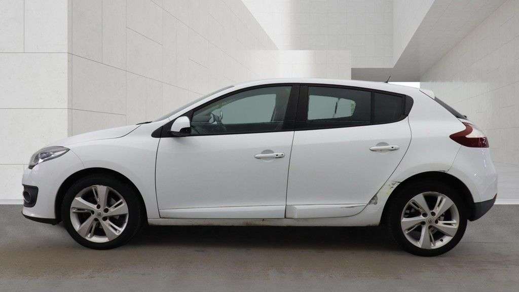 2015 RENAULT MEGANE 2015 RENAULT MEGANE