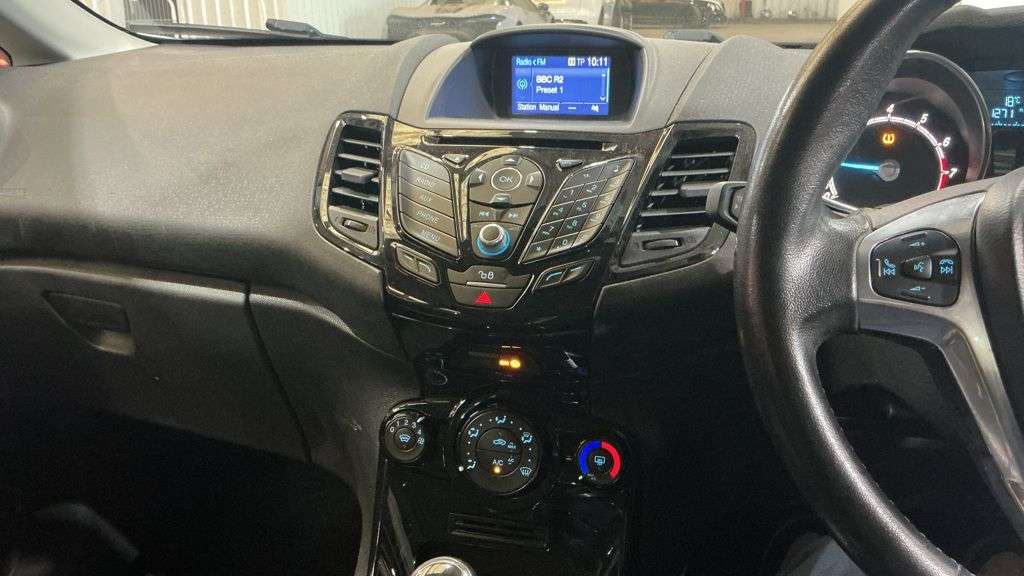 A 2015 FORD FIESTA 1.25 Zetec Hatchback 5dr Petrol Manual Euro 6 (82 ps) A 2015 FORD FIESTA 1.25 Zetec Hatchback 5dr Petrol Manual Euro 6 (82 ps)