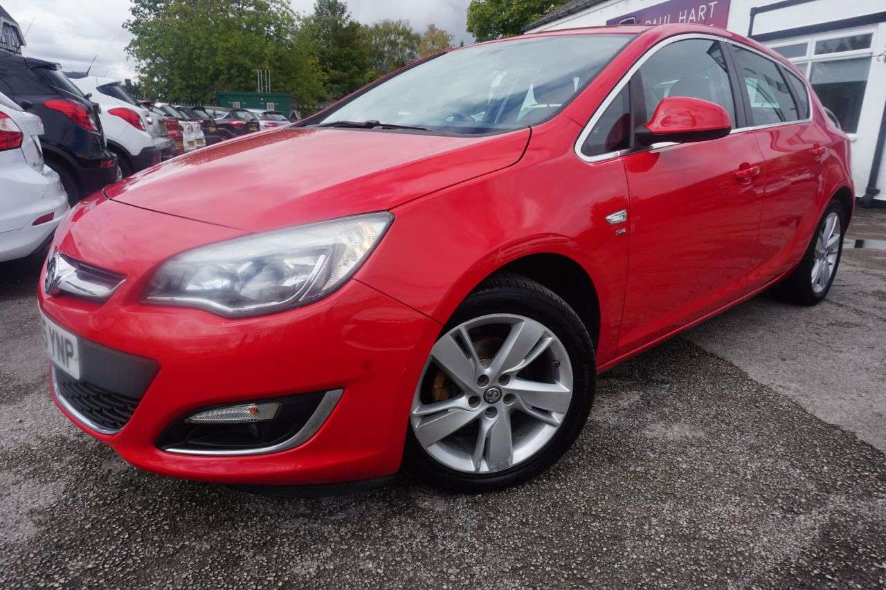 A 2015 VAUXHALL ASTRA 1.4i SRi Hatchback 5dr Petrol Manual Euro 6 (100 ps) A 2015 VAUXHALL ASTRA 1.4i SRi Hatchback 5dr Petrol Manual Euro 6 (100 ps)