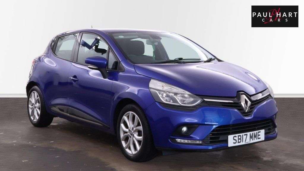 A 2017 RENAULT CLIO 1.2 16V Dynamique Nav Hatchback 5dr Petrol Manual Euro 6 (75 ps) A 2017 RENAULT CLIO 1.2 16V Dynamique Nav Hatchback 5dr Petrol Manual Euro 6 (75 ps)