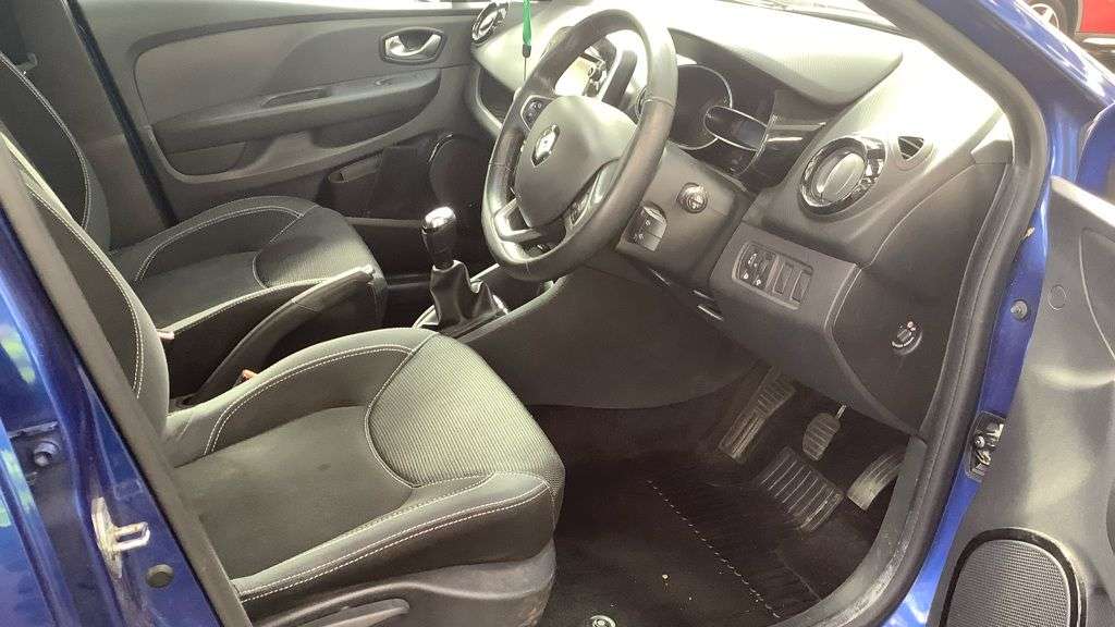2017 RENAULT CLIO 2017 RENAULT CLIO