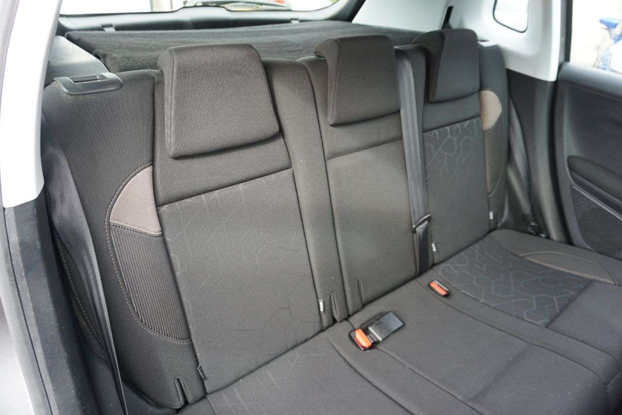 2015 PEUGEOT 2008 2015 PEUGEOT 2008
