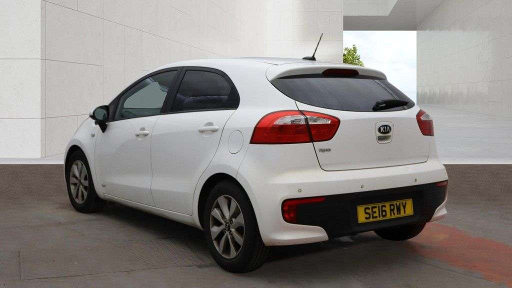 2016 KIA RIO 2016 KIA RIO