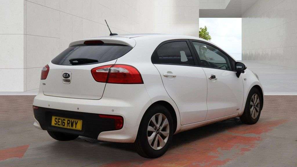 2016 KIA RIO 2016 KIA RIO