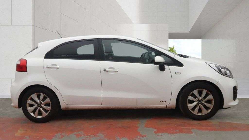 2016 KIA RIO 2016 KIA RIO