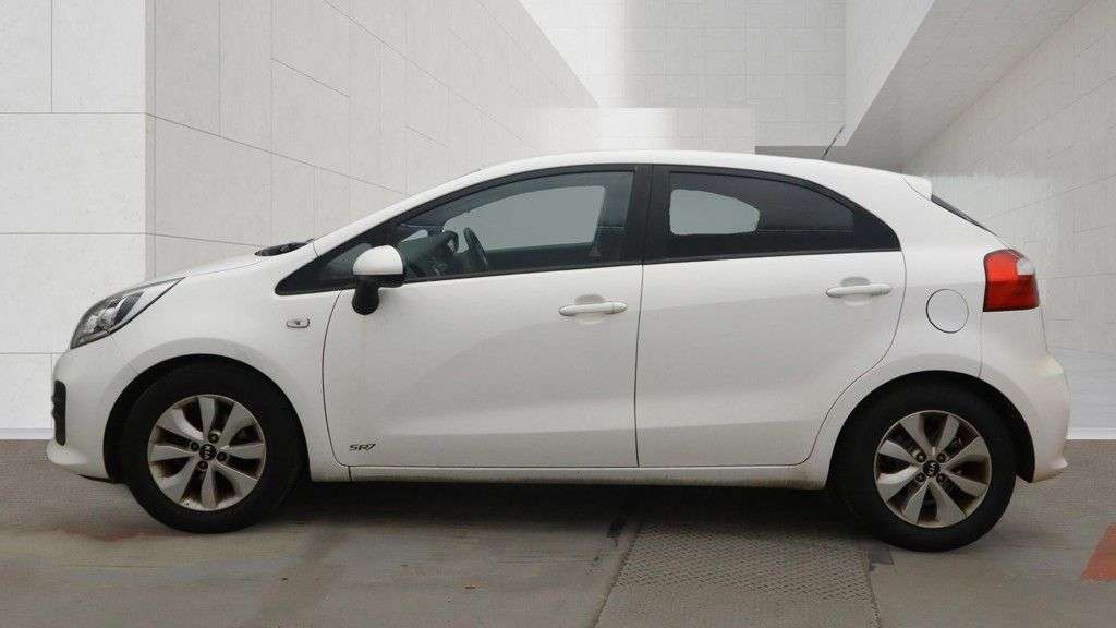 2016 KIA RIO 2016 KIA RIO
