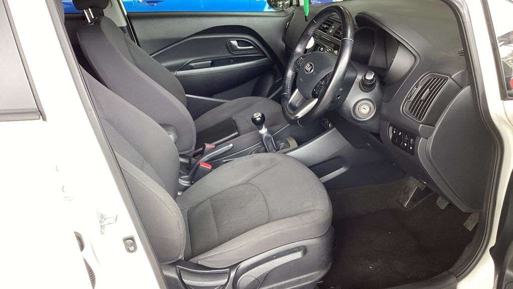2016 KIA RIO 2016 KIA RIO