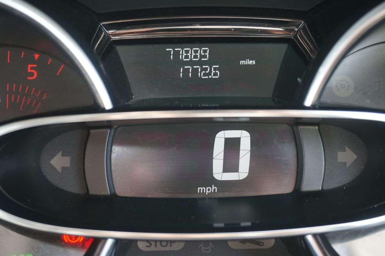 2017 RENAULT CLIO 2017 RENAULT CLIO