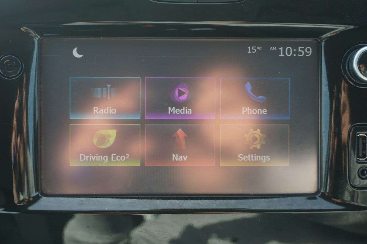 2017 RENAULT CLIO 2017 RENAULT CLIO
