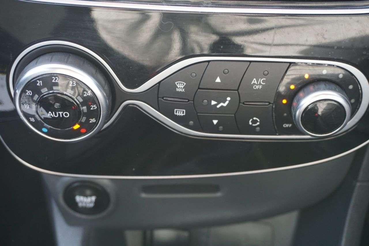 2017 RENAULT CLIO 2017 RENAULT CLIO