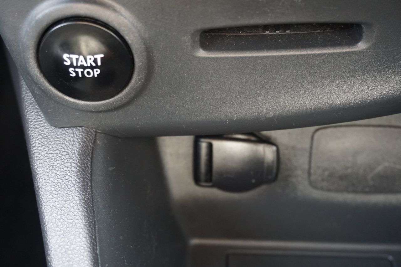 2017 RENAULT CLIO 2017 RENAULT CLIO