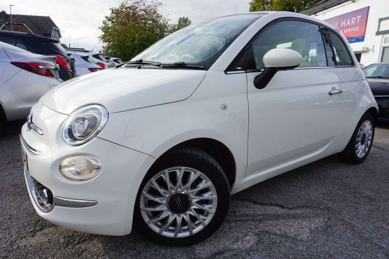 A 2016 FIAT 500 1.2 Lounge Hatchback 3dr Petrol Manual Euro 6 (s/s) (69 bhp) A 2016 FIAT 500 1.2 Lounge Hatchback 3dr Petrol Manual Euro 6 (s/s) (69 bhp)