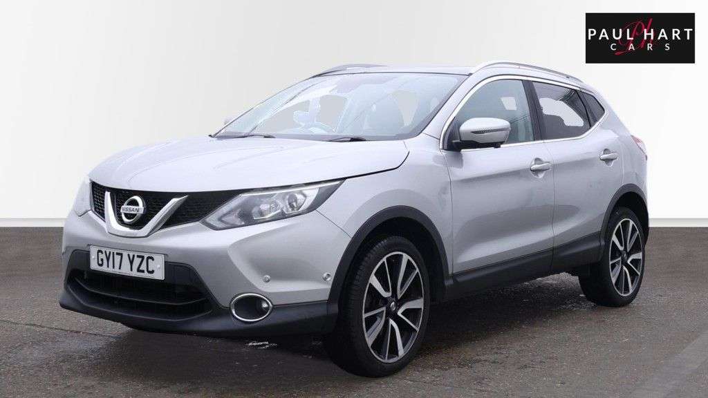 A 2017 NISSAN QASHQAI 1.5 dCi Tekna SUV 5dr Diesel Manual 2WD Euro 6 (s/s) (110 ps) A 2017 NISSAN QASHQAI 1.5 dCi Tekna SUV 5dr Diesel Manual 2WD Euro 6 (s/s) (110 ps)
