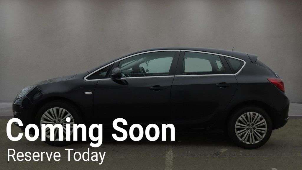 A 2015 VAUXHALL ASTRA 1.4i Excite Hatchback 5dr Petrol Manual Euro 6 (100 ps) A 2015 VAUXHALL ASTRA 1.4i Excite Hatchback 5dr Petrol Manual Euro 6 (100 ps)